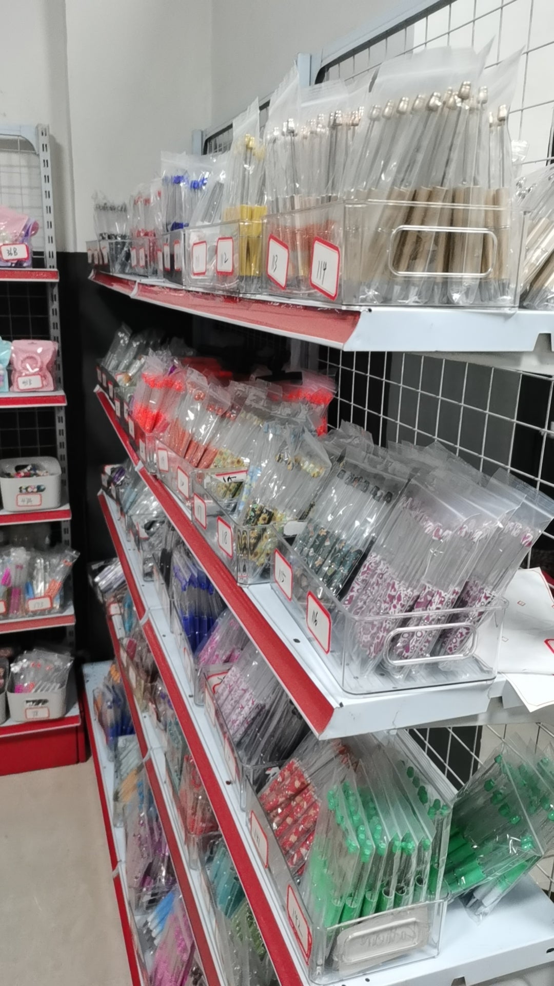 Tiktok live cup wraps focal beads Silicone Focal Beads for Pen Animal Focal Beads Silicone Charms Keychain Making Kit Assorted Silicone Beads for Beaded Pen